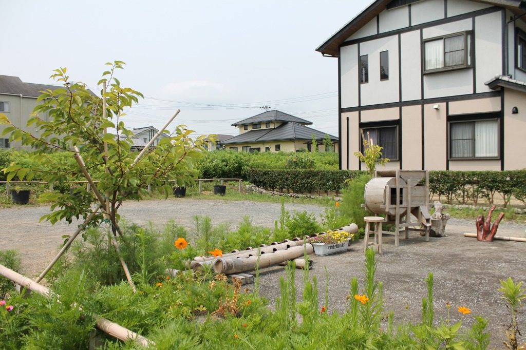 Une petite place à Kitsuki, Oita