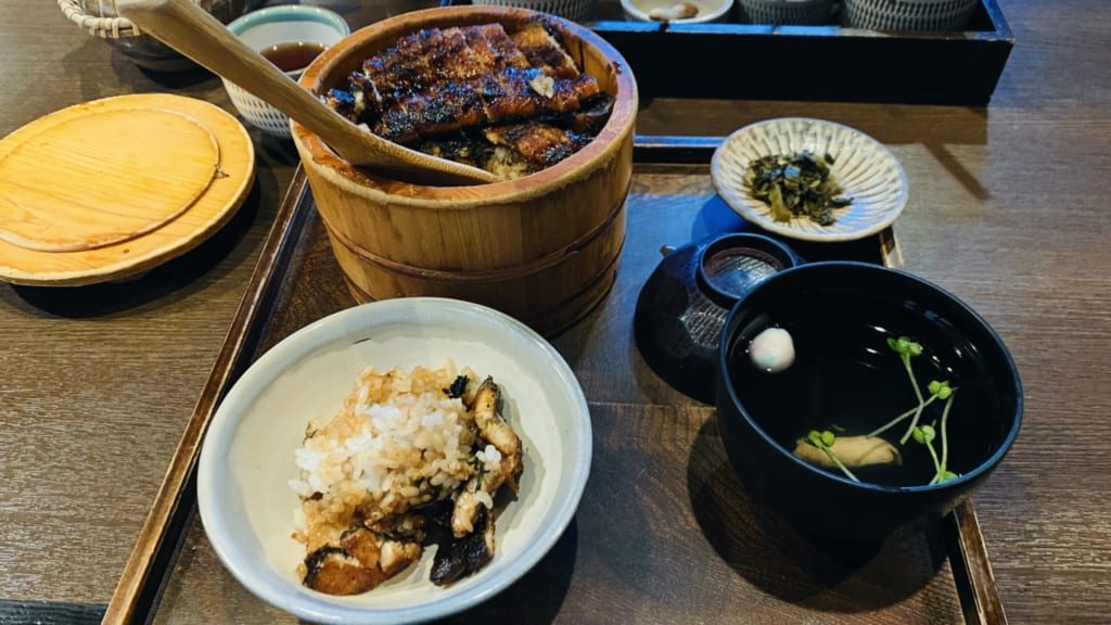 Anguille japonaise unagi dans un restaurant de Mameda, à Hita, Kyushu