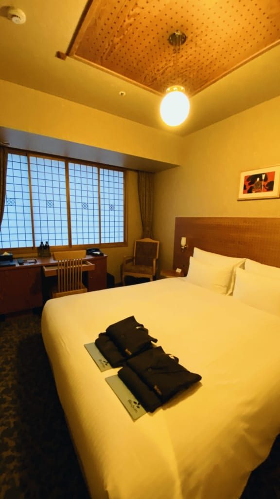 Ma chambre à l’hôtel JR Kyushu Blossom à Oita, Japon