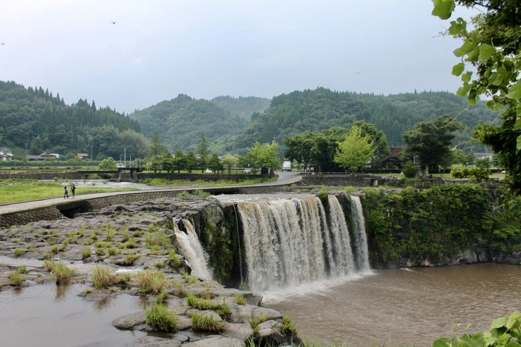 Collines arborées autour de la cascade Harajiri, Oita