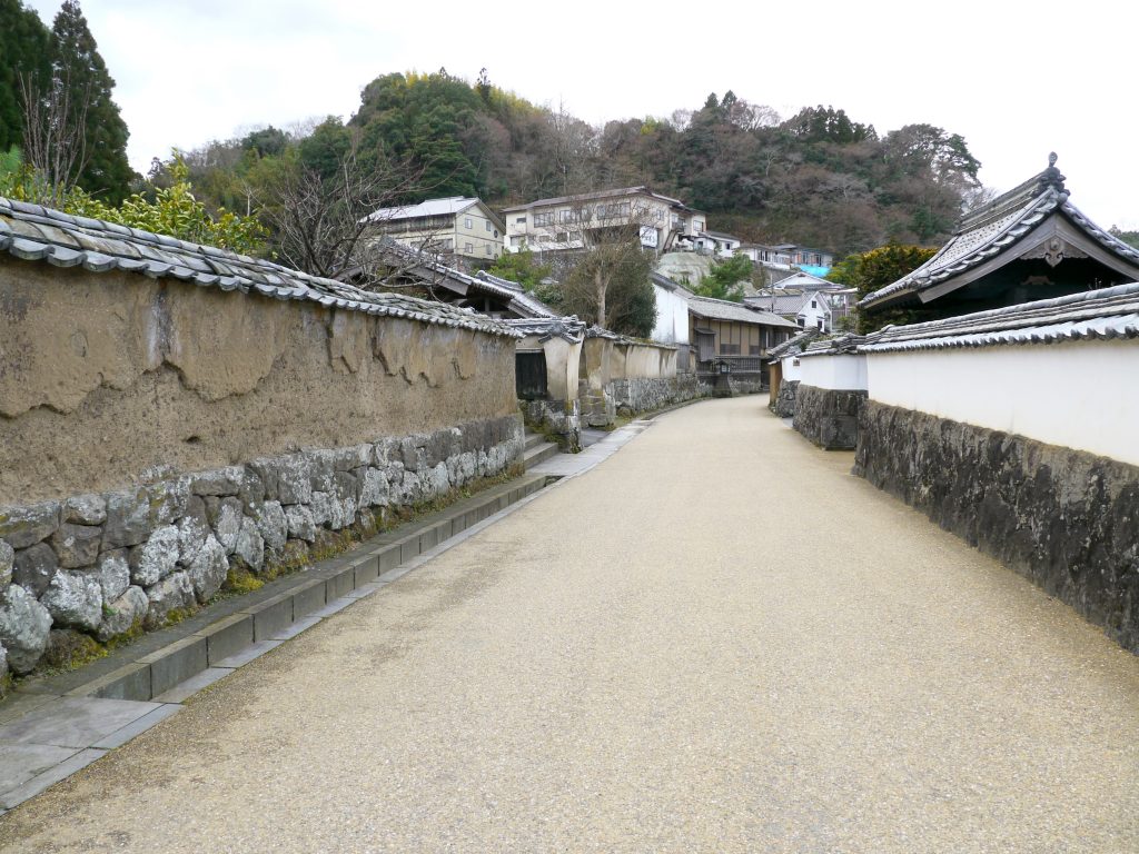 Accès rue Bukeyashiki, lieu de résidences des samouraï à Taketa, Oita
