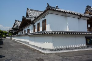 La visite de la ville d'Usuki avec sa route historique Nioza, ancien quartier de samouraï